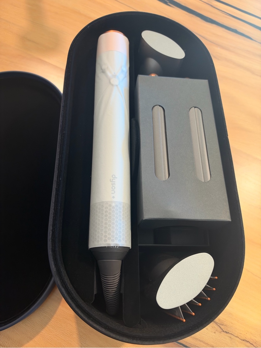 DYSON AIRWRAP COMPLETE LONG: BNIB